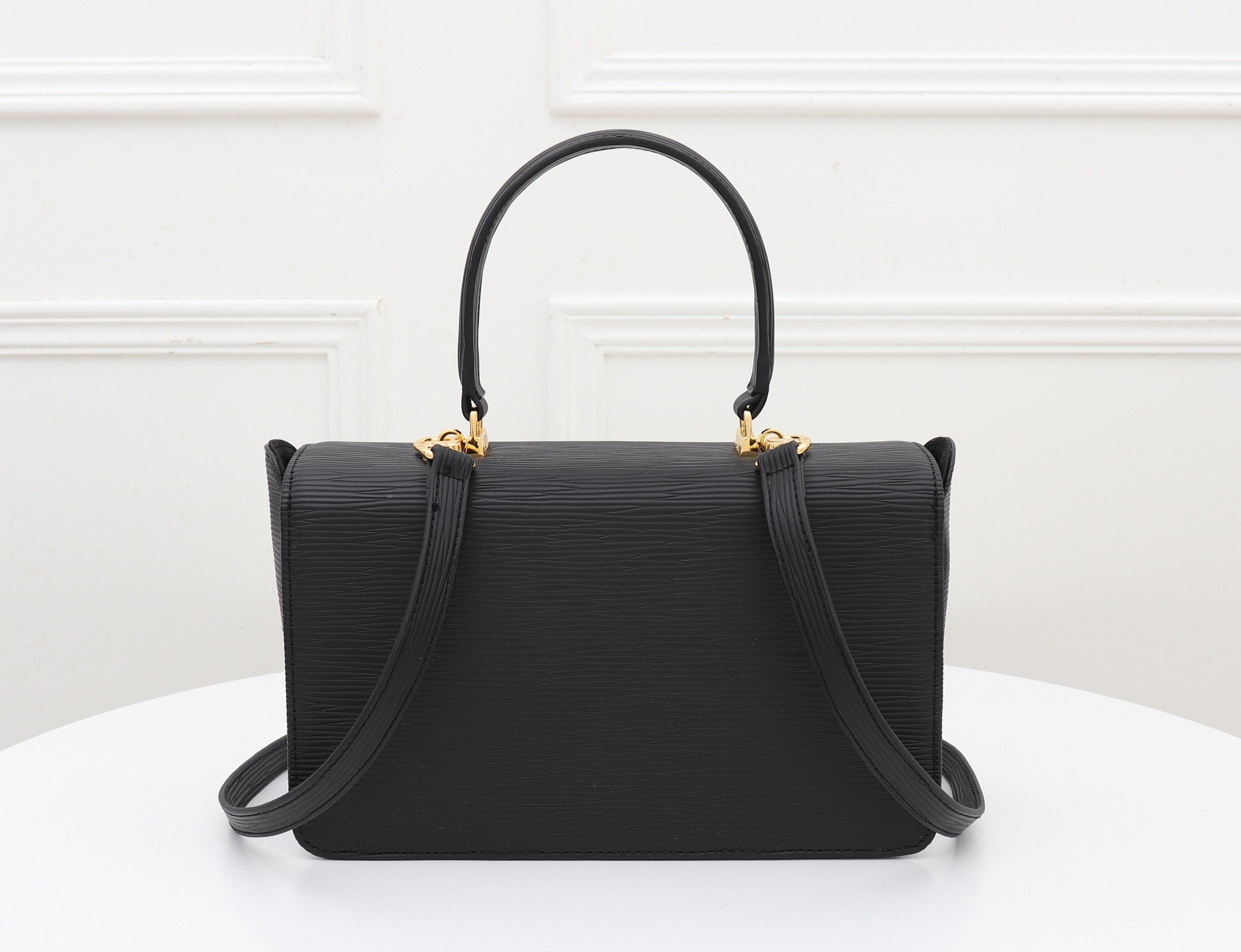 Designer Handbags Fendi 091
