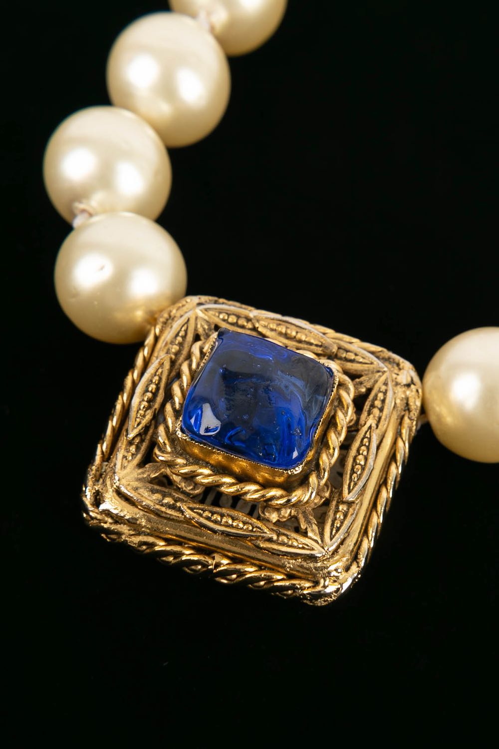 Collier Chanel 1985