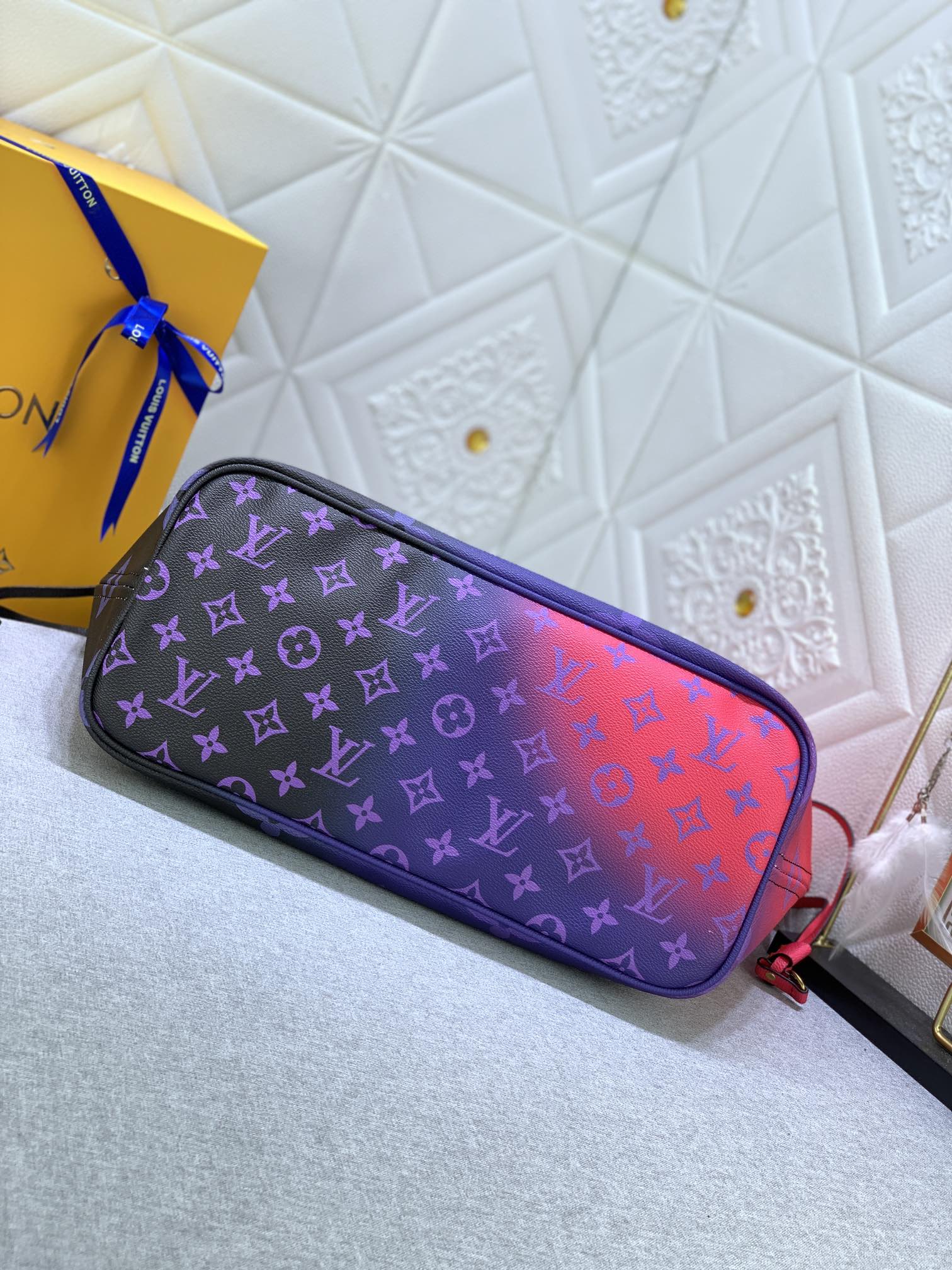 New Bag Louis Vuitton  649