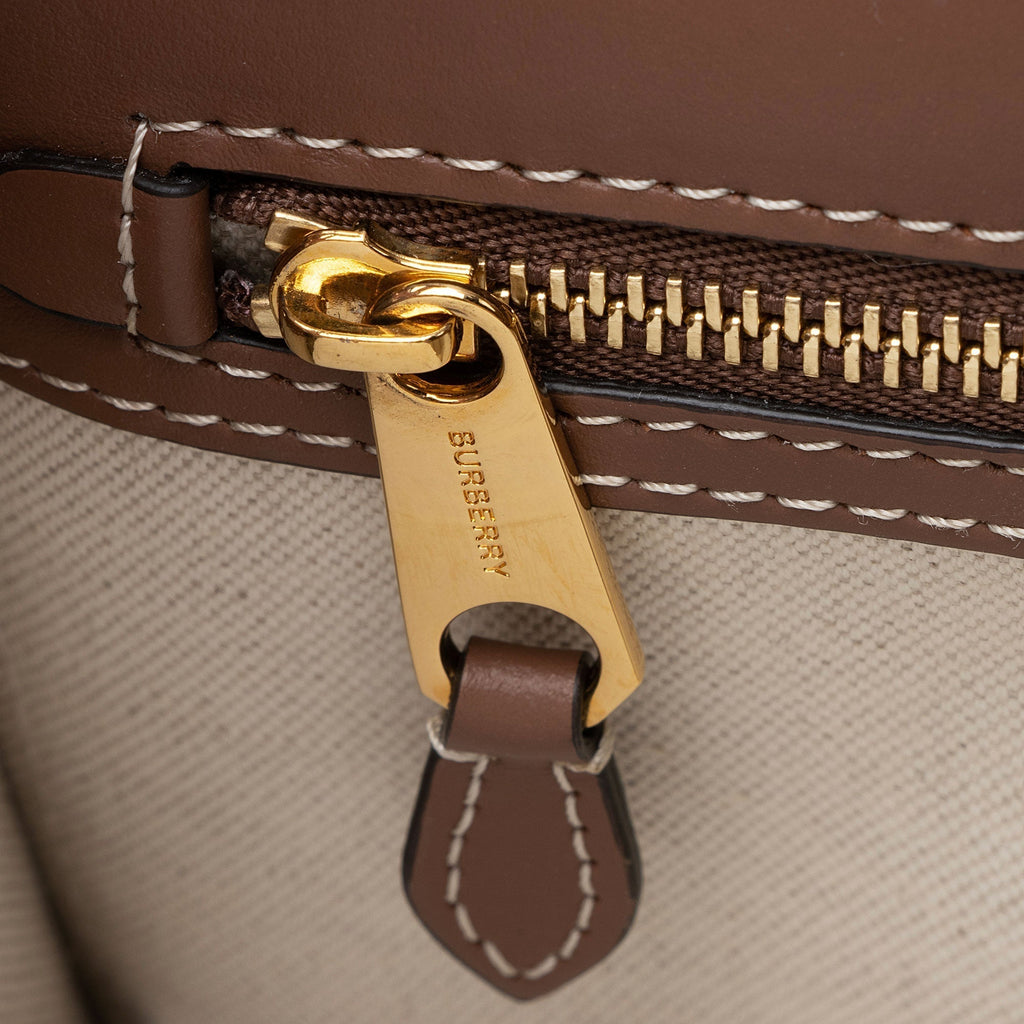 Burberry Canvas Horseferry Mini Pocket Tote (SHF-We79K5)