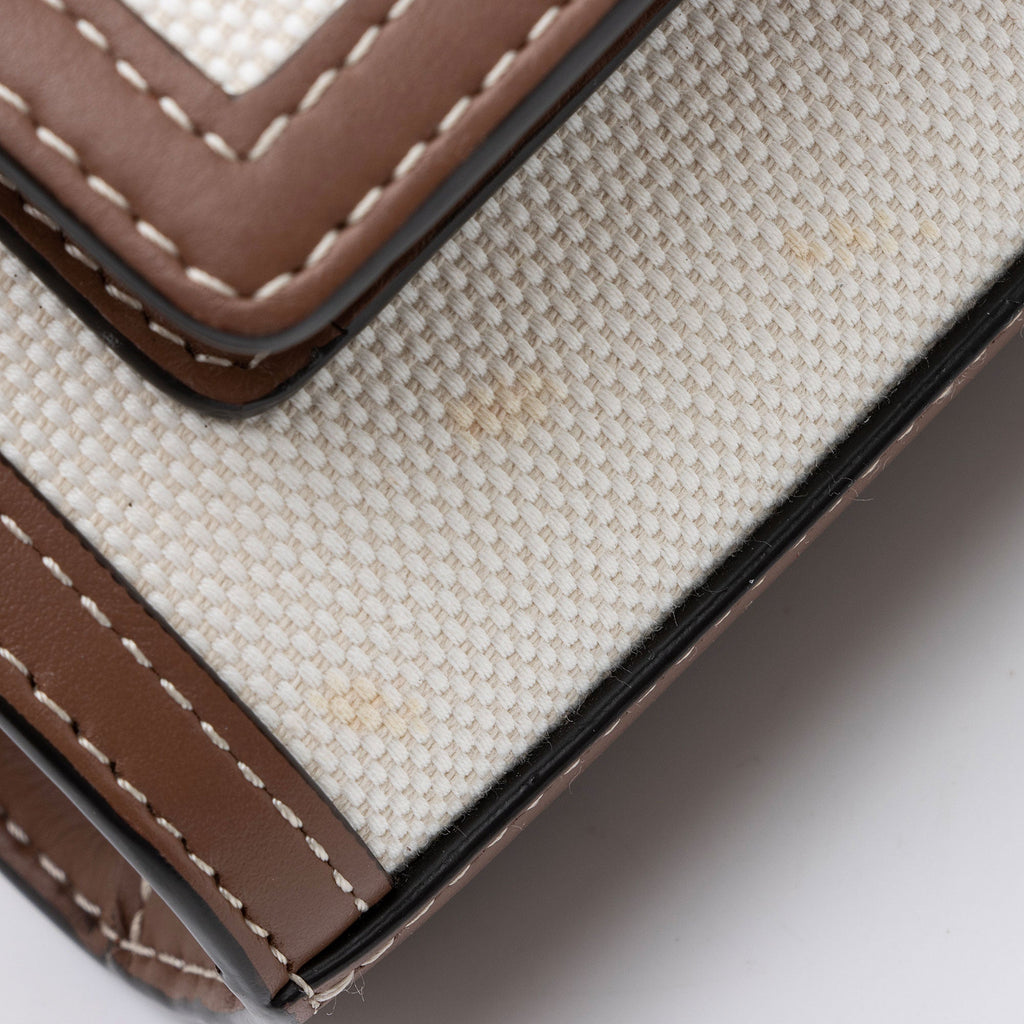 Burberry Canvas Horseferry Mini Pocket Tote (SHF-We79K5)