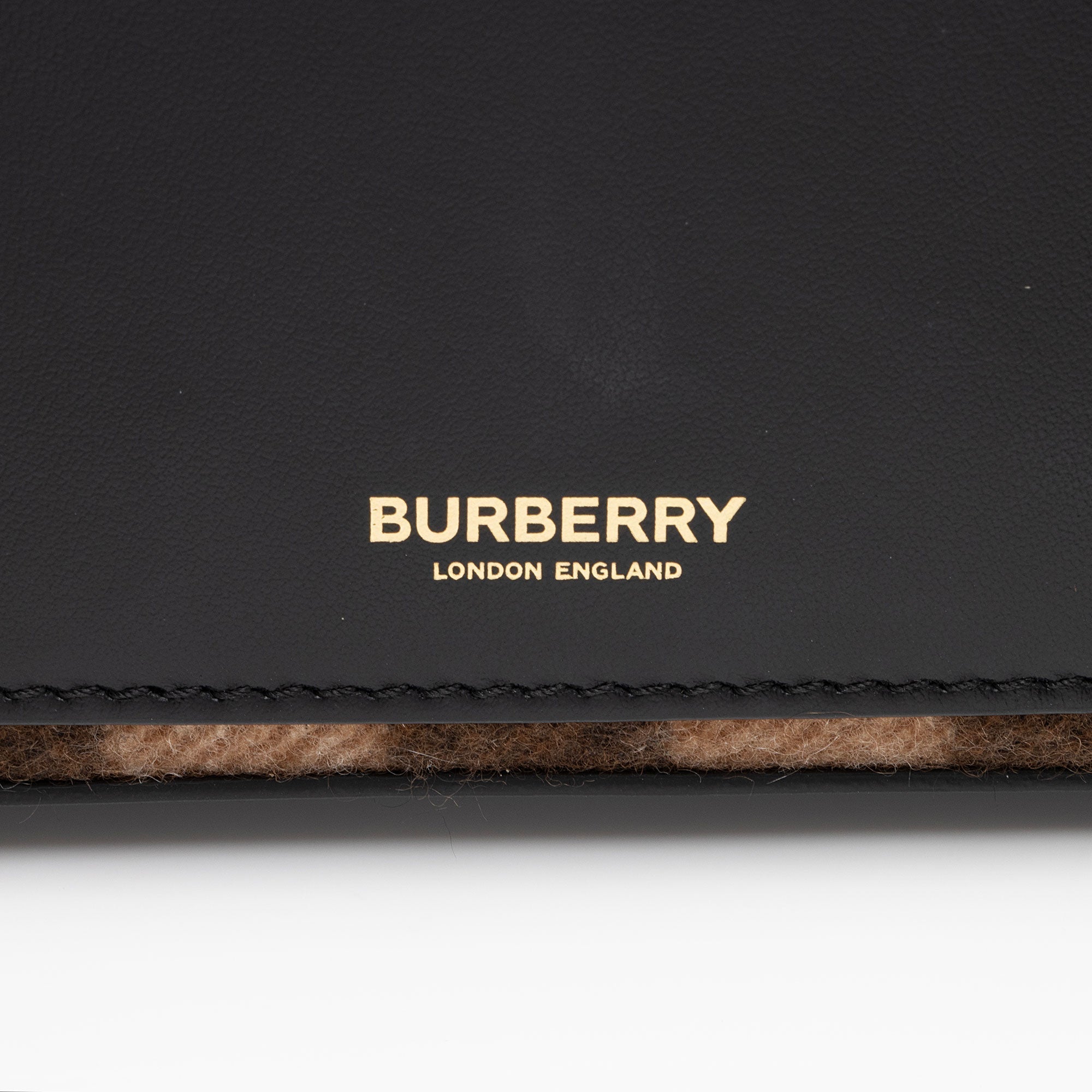 Burberry Cashmere Hackberry Check Note Bag (SHF-mhujpt)