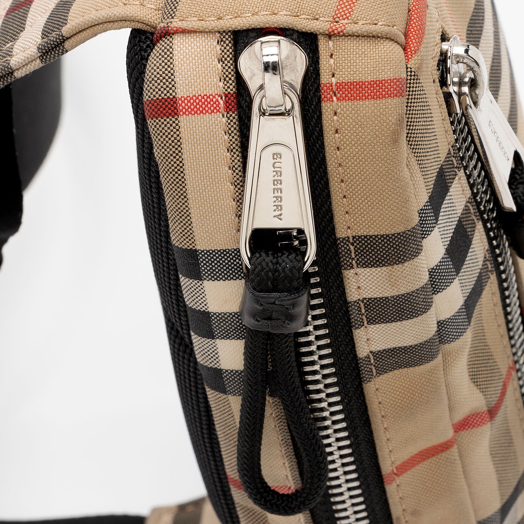 Burberry Econyl Vintage Check Cannon Small Bumbag (SHF-Lbw4F7)