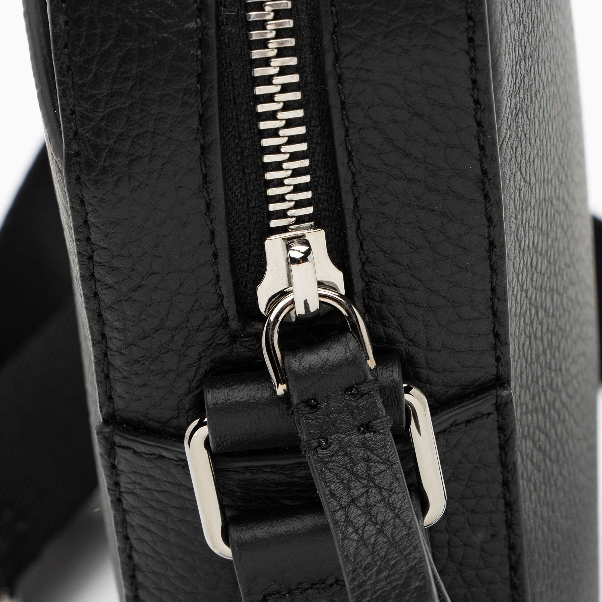 Burberry Embossed Leather Logo Thorton Crossbody Bag (SHF-eENPy4)
