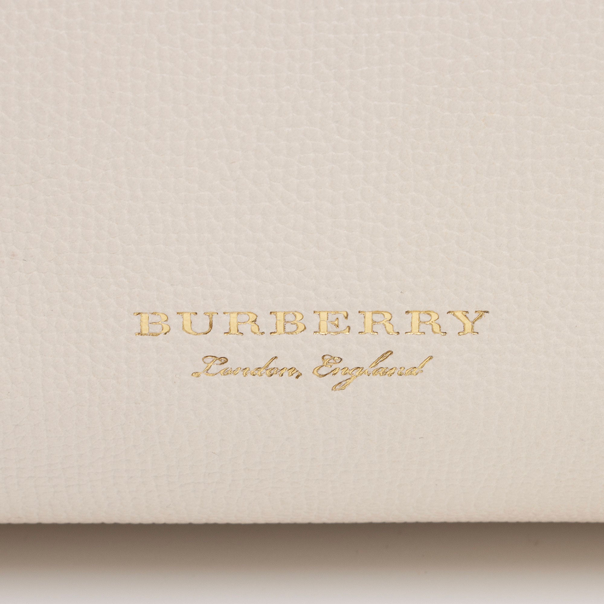Burberry House Check Leather Banner Medium Tote (SHF-IHmkgX)