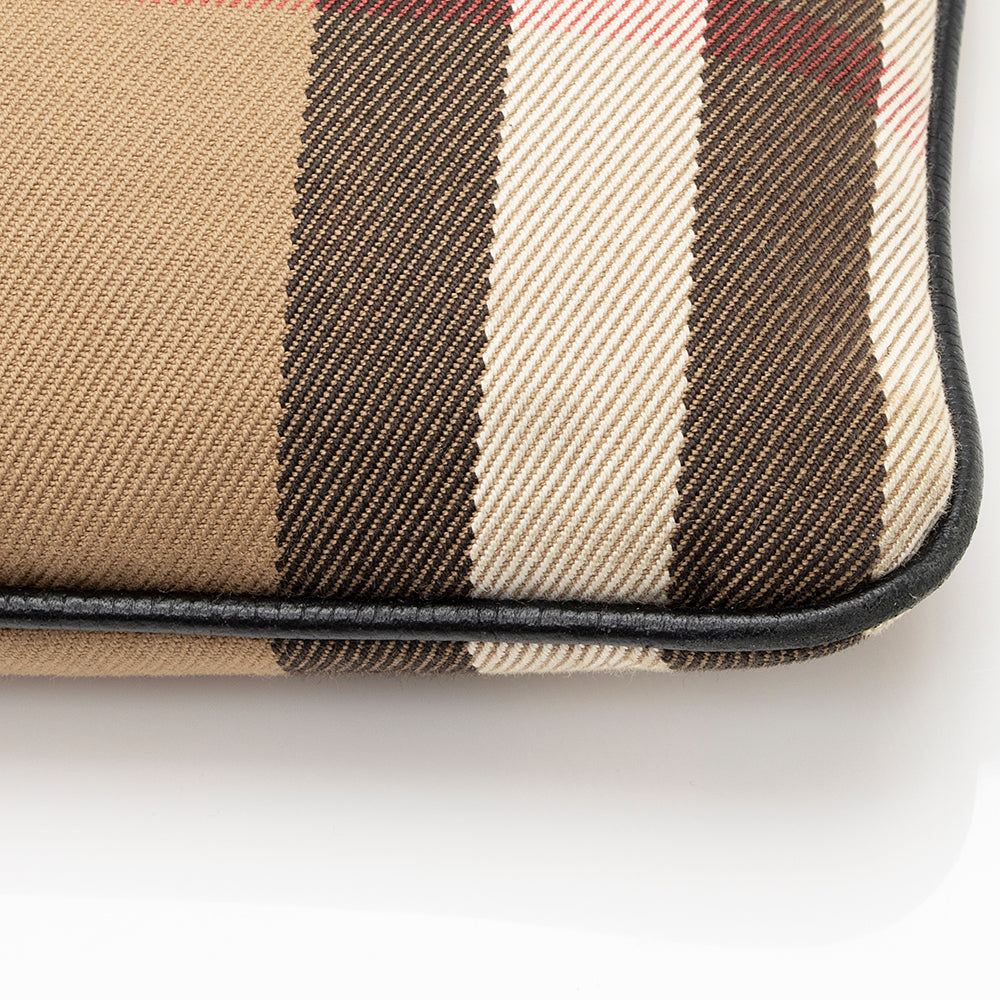 Burberry House Check Peyton Clutch (SHF-21676)