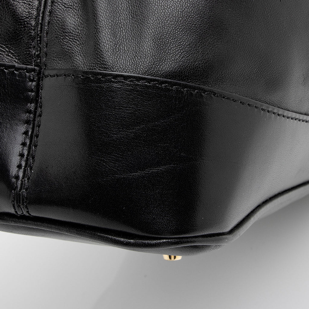 Burberry Lambskin Hepburn Convertible Tote (SHF-FHPl7M)
