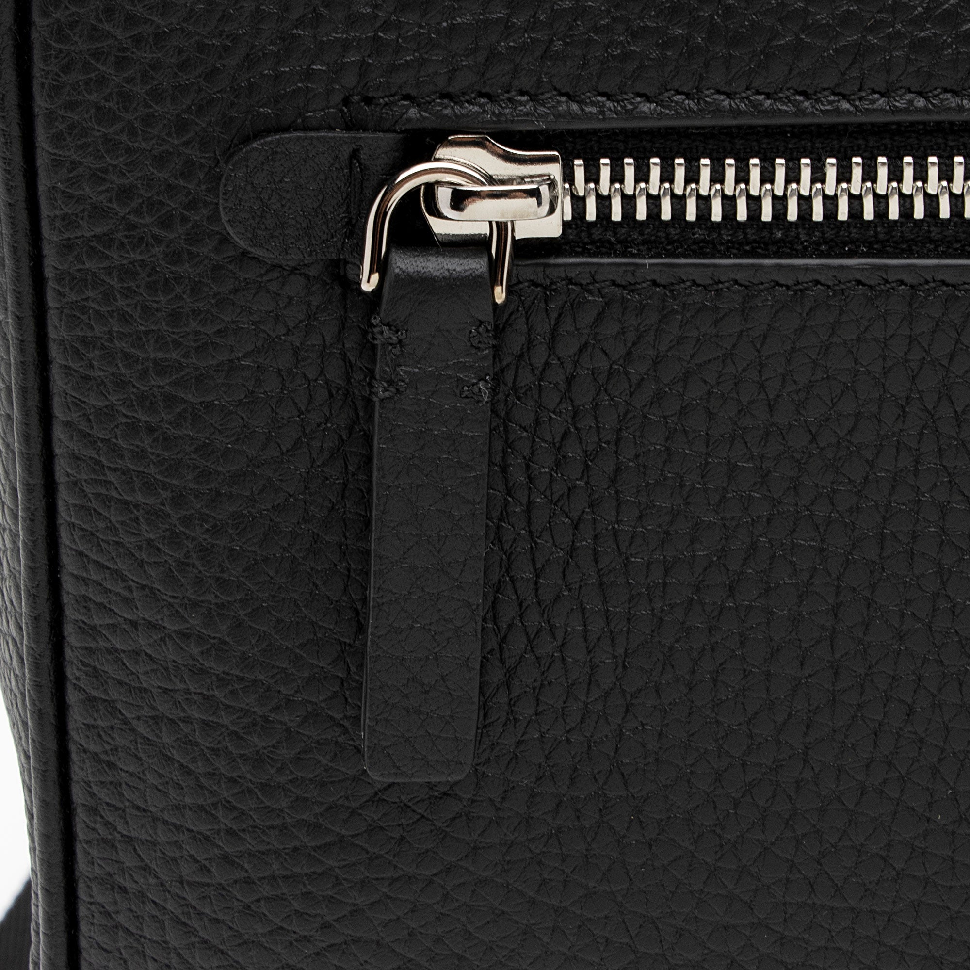 Burberry Leather Bruno Messenger Bag (SHF-GEHFL3)