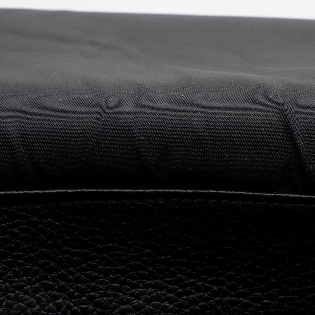 Burberry Leather Bruno Messenger Bag (SHF-GEHFL3)