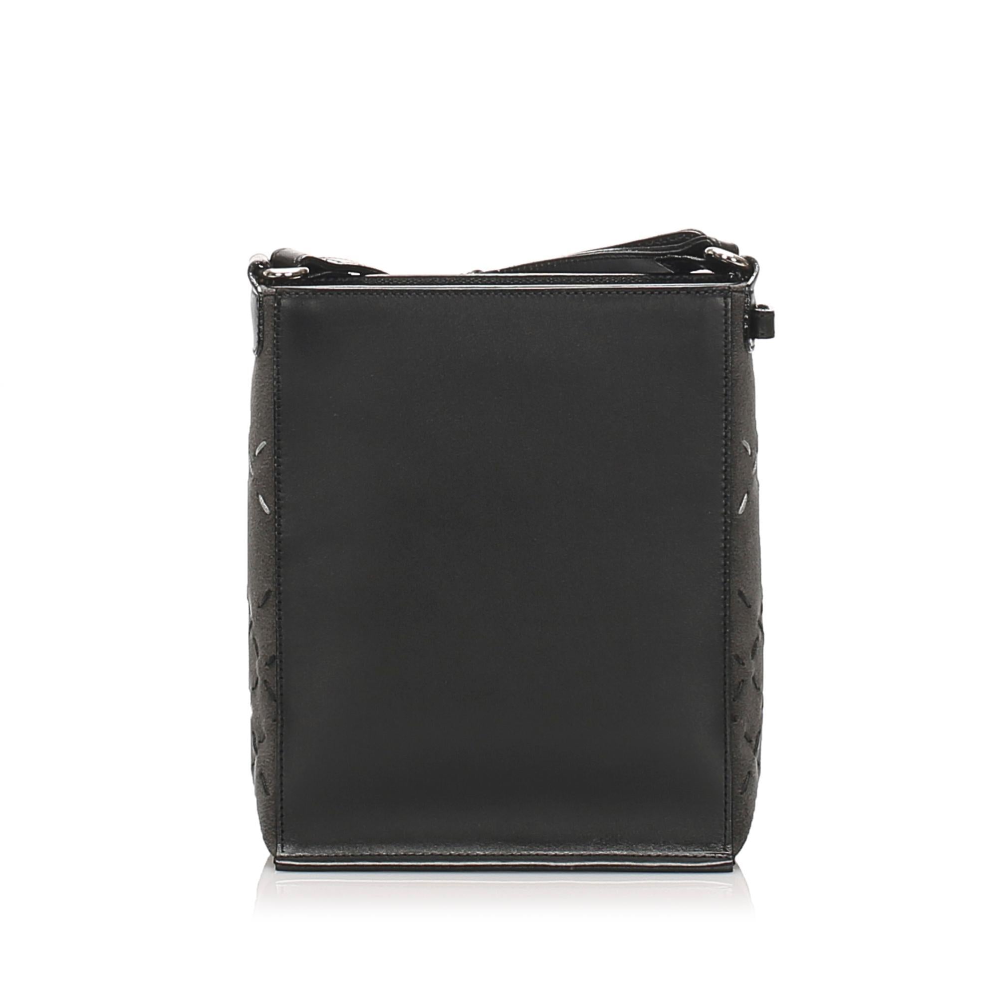Burberry Leather Crossbody Bag (SHG-10807)