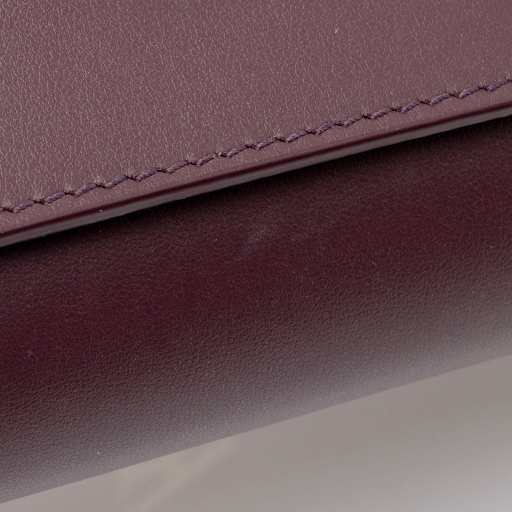 Burberry Leather Hannah Wallet on Strap (SHF-YAht6w)