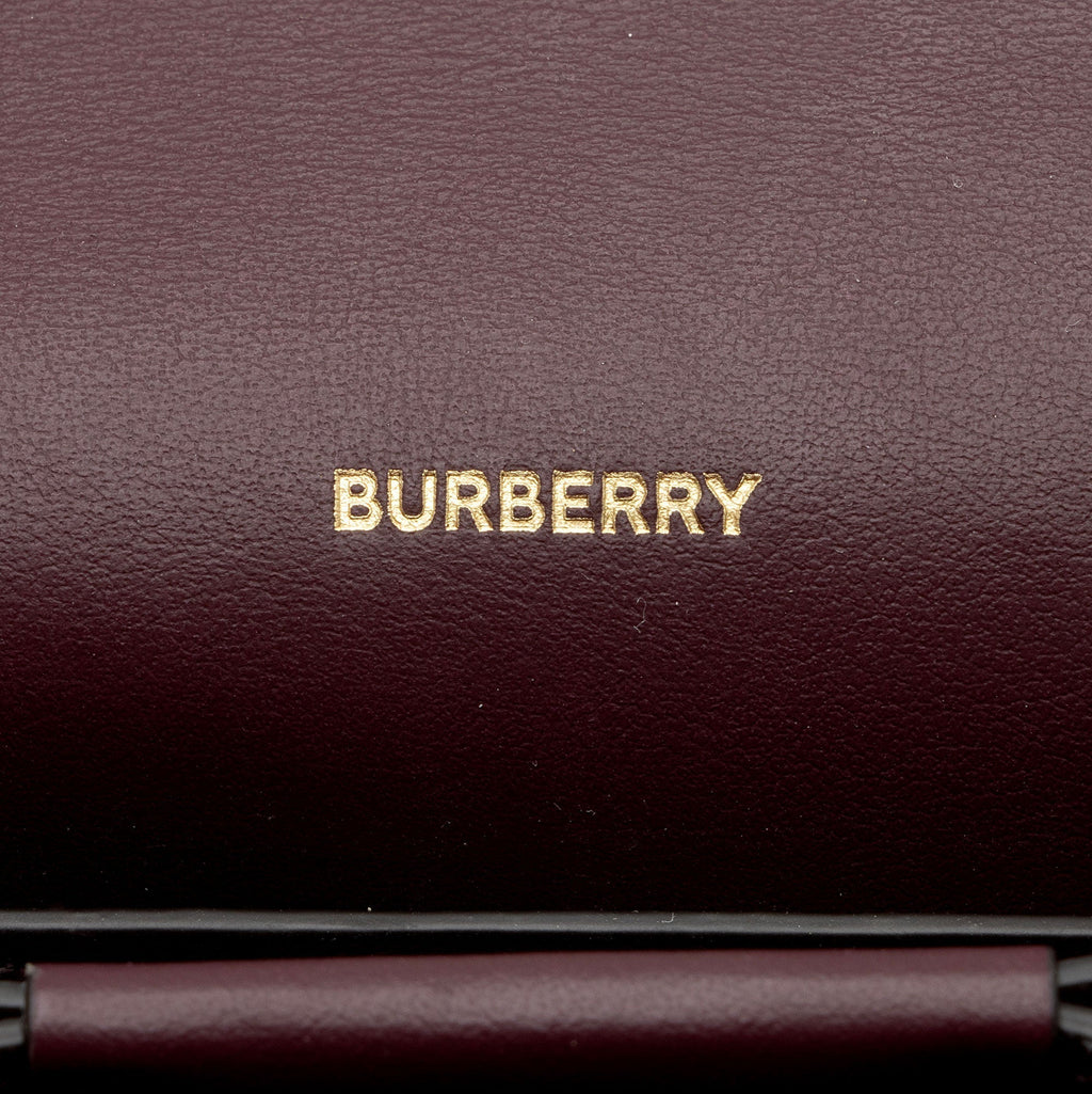 Burberry Leather Hazelmere Wallet On Strap (SHF-ggIvOR)