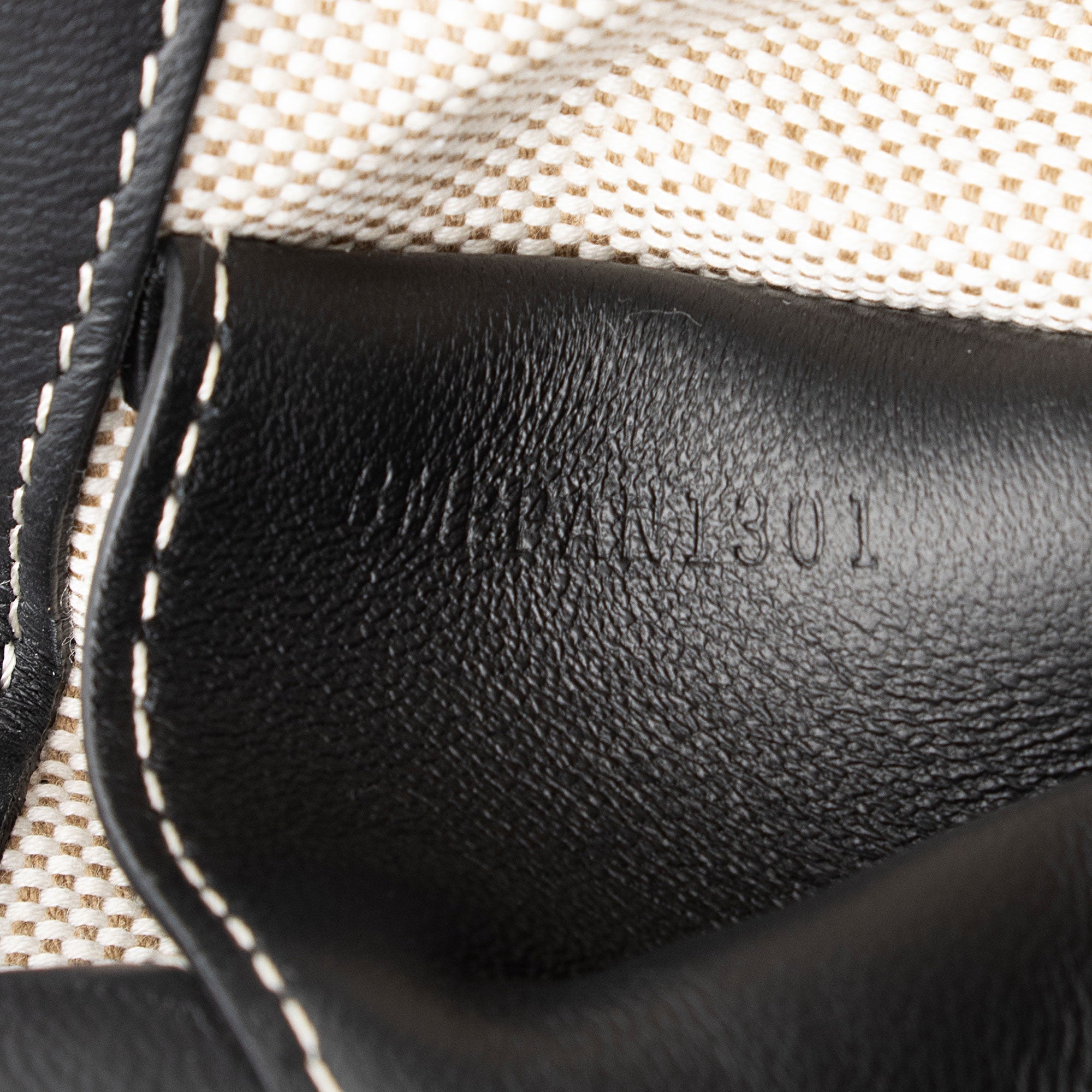 Burberry Tartan Check Calfskin Note Bag (SHF-Ek9q6h)