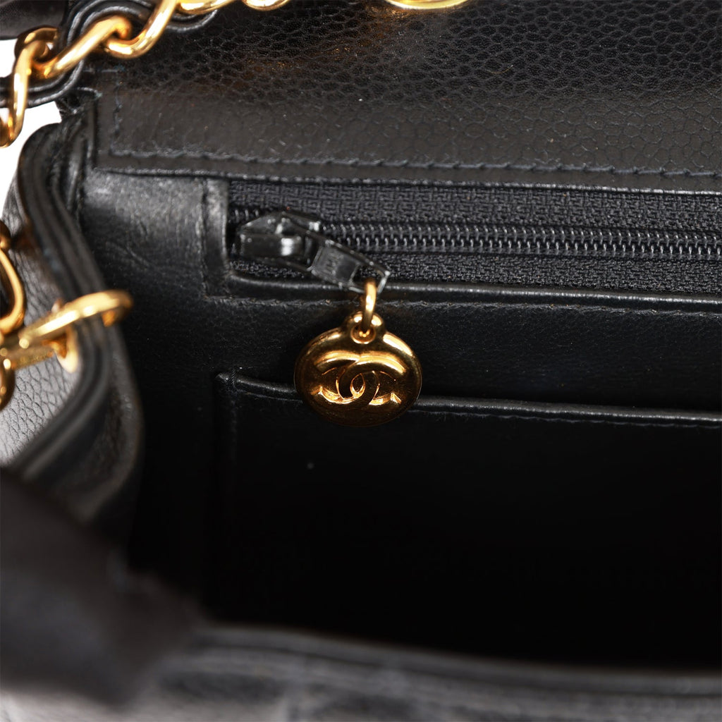 Vintage Chanel Medium Diana Flap Bag Black Caviar Gold Hardware