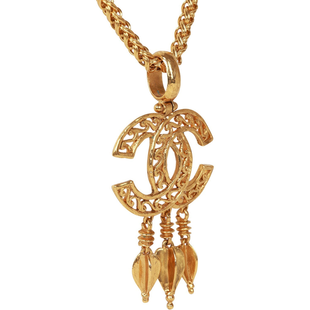 Vintage Chanel Gold Plated Fringe CC Pendant Necklace