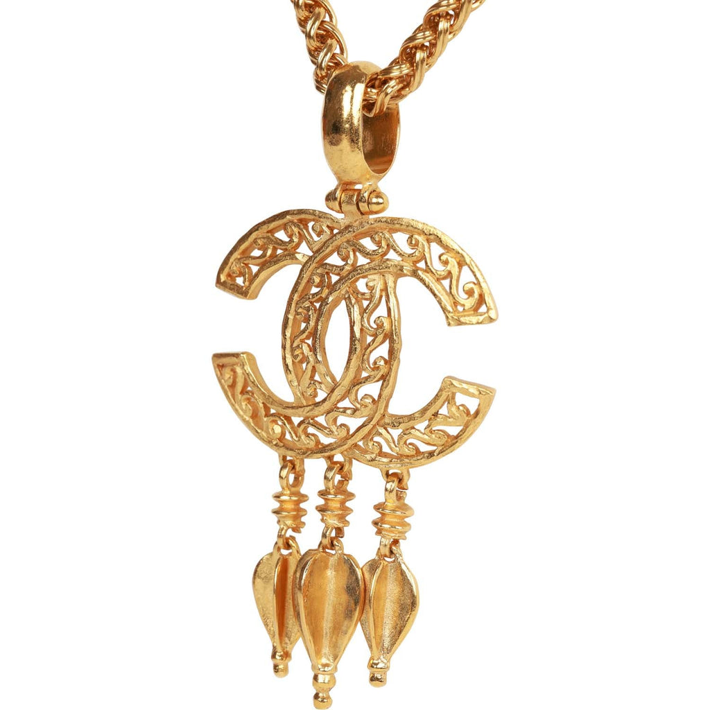 Vintage Chanel Gold Plated Fringe CC Pendant Necklace