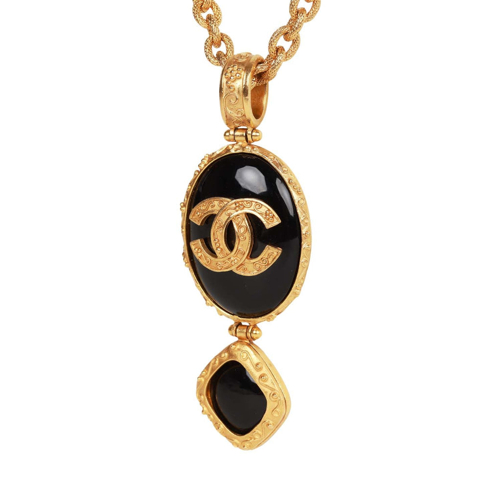 Vintage Chanel Gold Embossed CC Logo Pendant Necklace