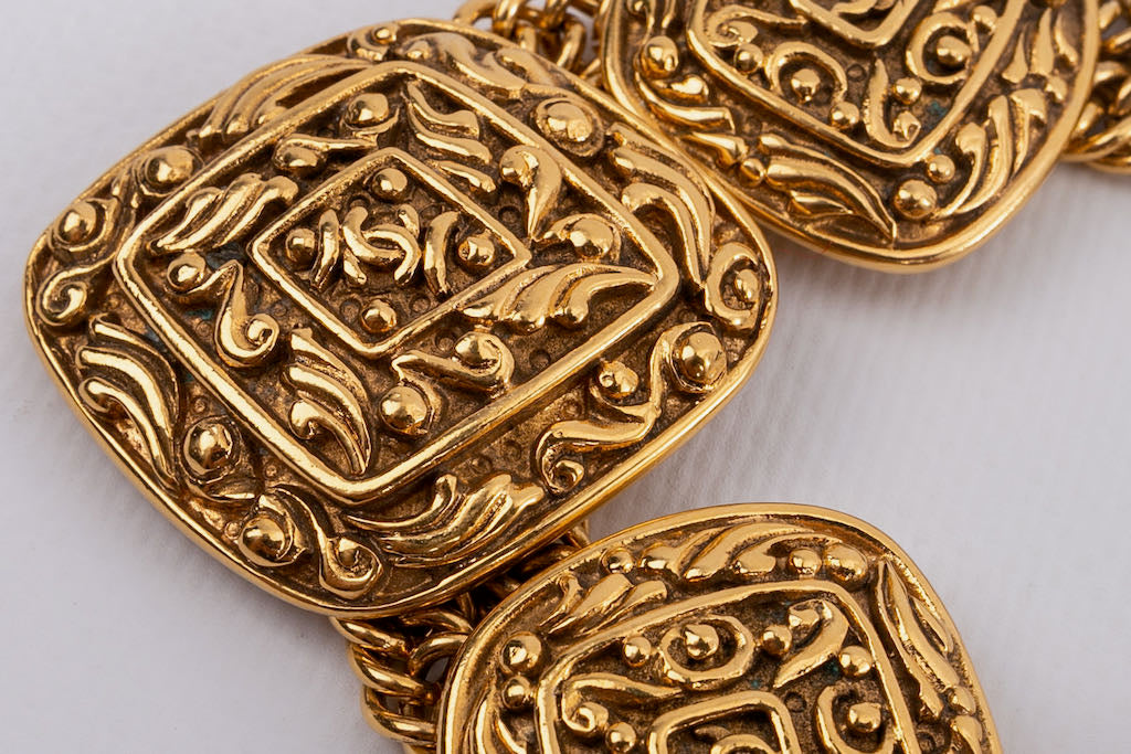 Collier court en m��tal dor�� Chanel 1980s