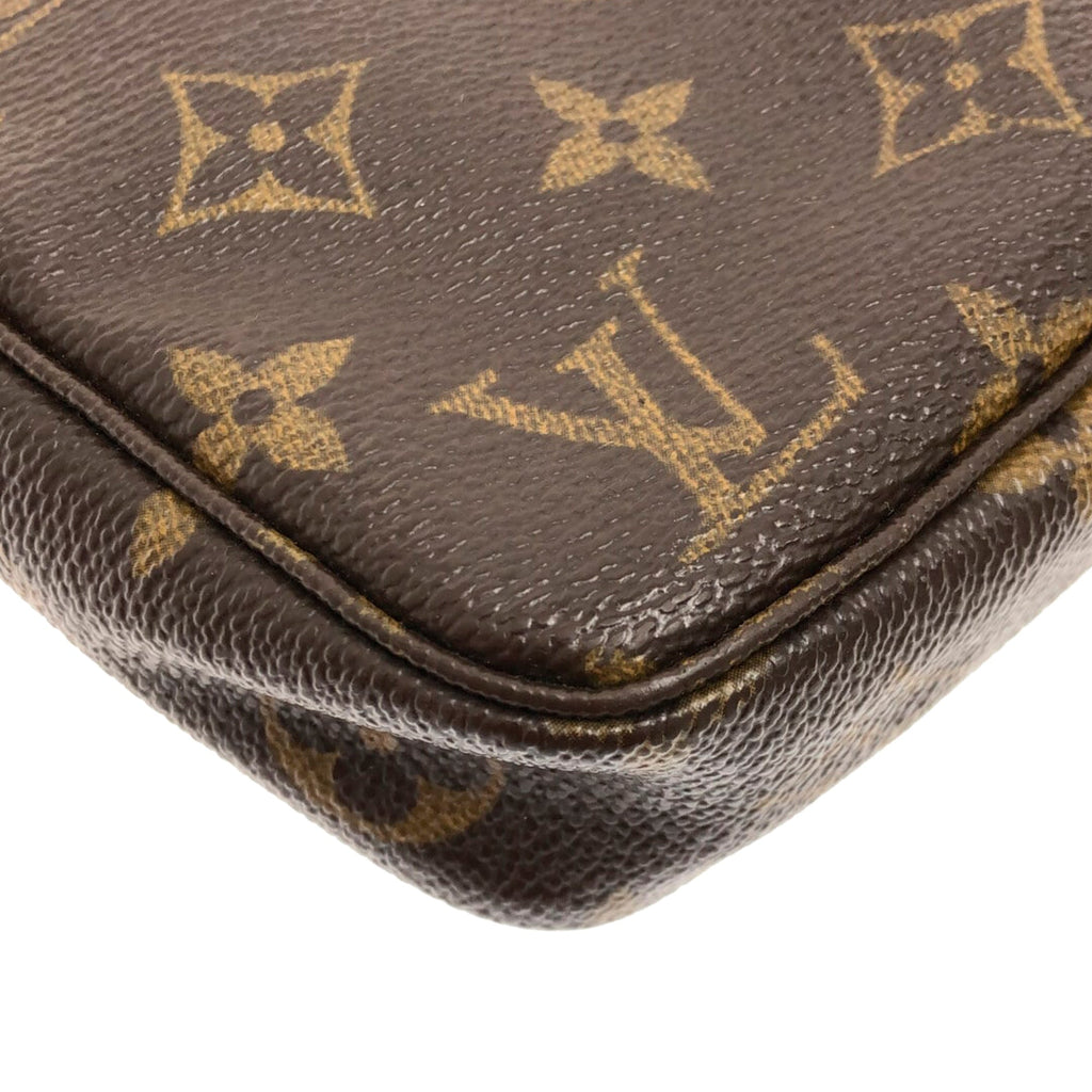LOUIS VUITTON Monogram Pochette Accessoires Baguette