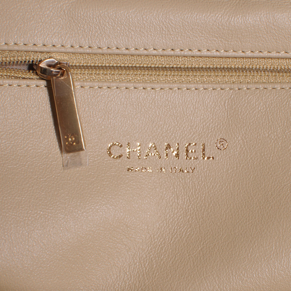 CHANEL CALFSKIN STITCHED CITY ACCORDION TOTE BAG