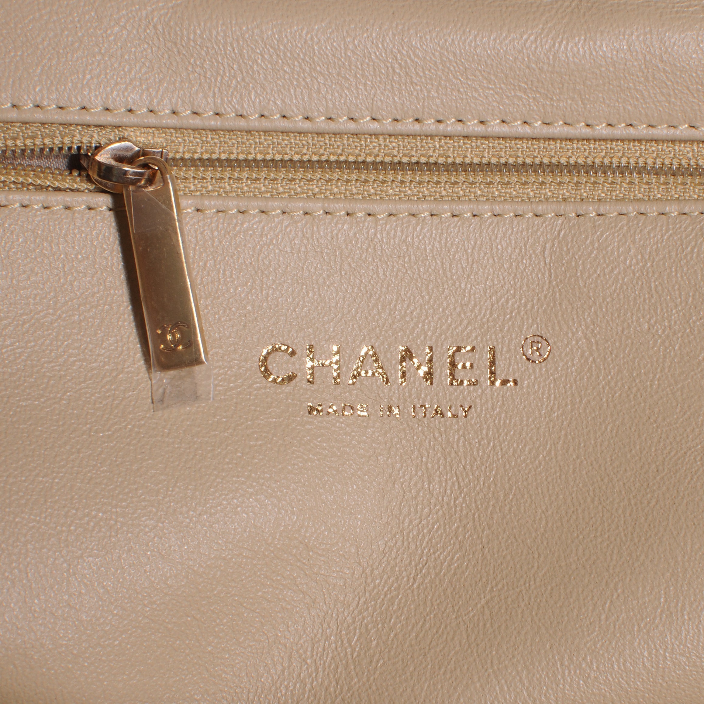 CHANEL CALFSKIN STITCHED CITY ACCORDION TOTE BAG