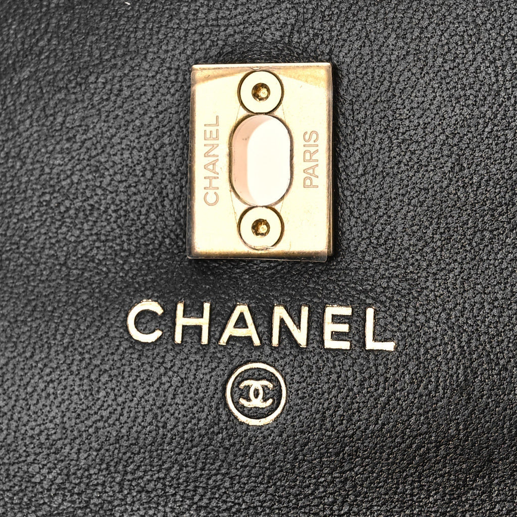 CHANEL QUILTED LAMBSKIN PEARL CRUSH CLUTCH WITH CHAIN