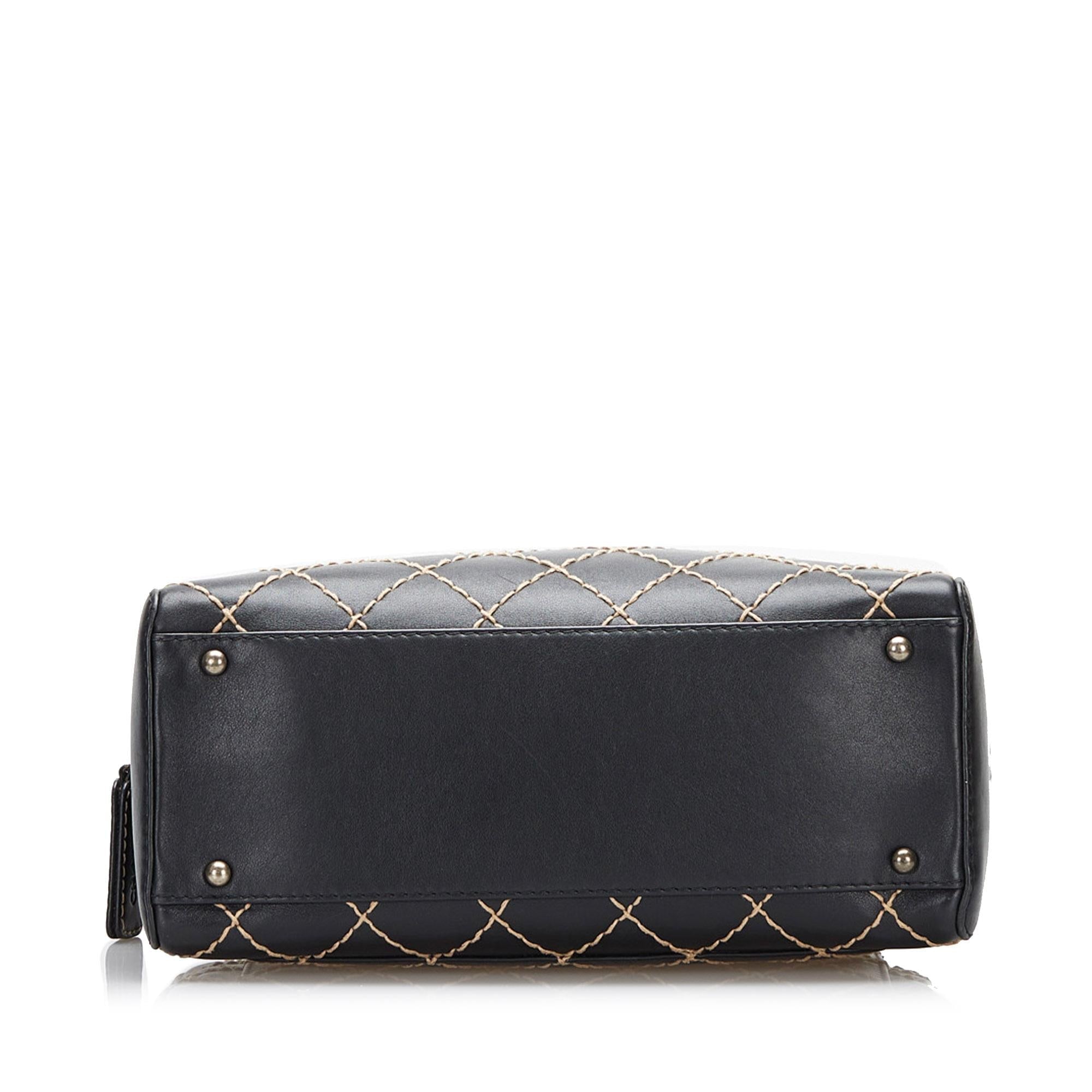 Chanel CC Wild Stitch Handbag (SHG-GrcvzM)