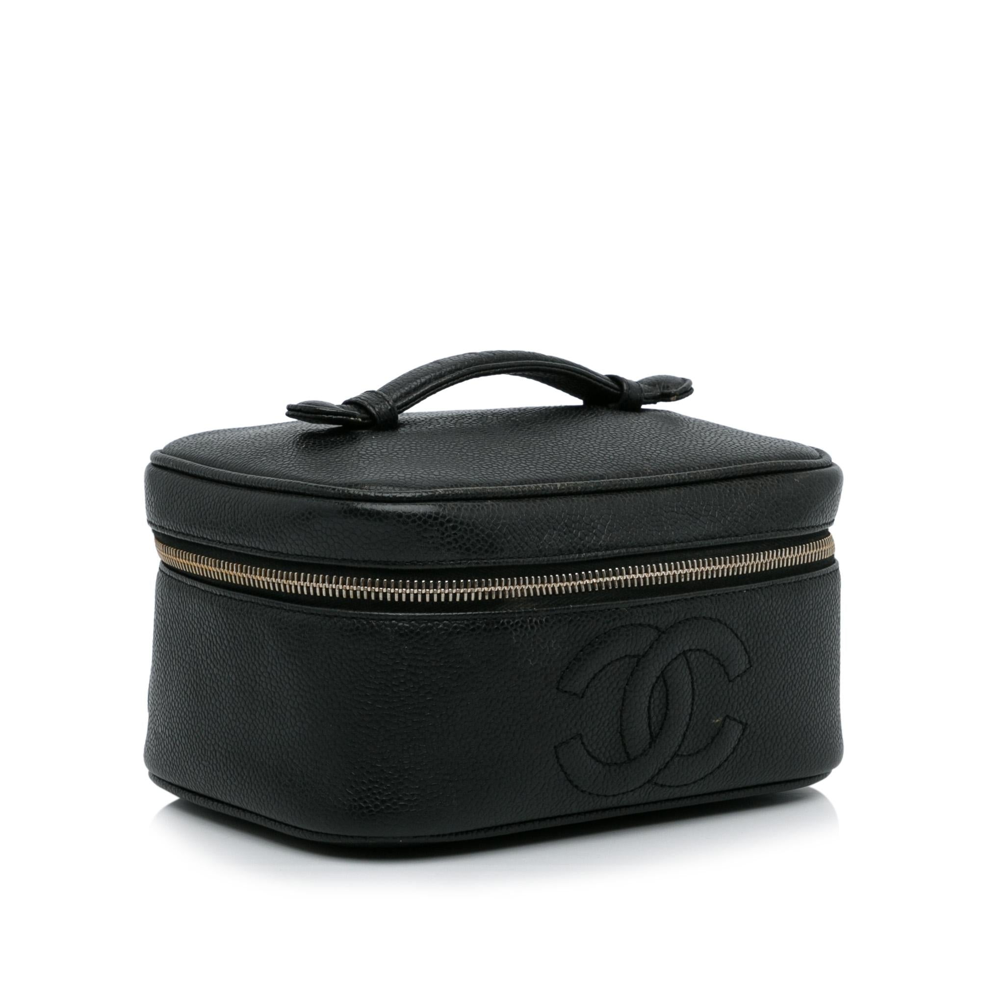 Chanel Caviar CC Vanity Bag (SHG-KtqvjT)