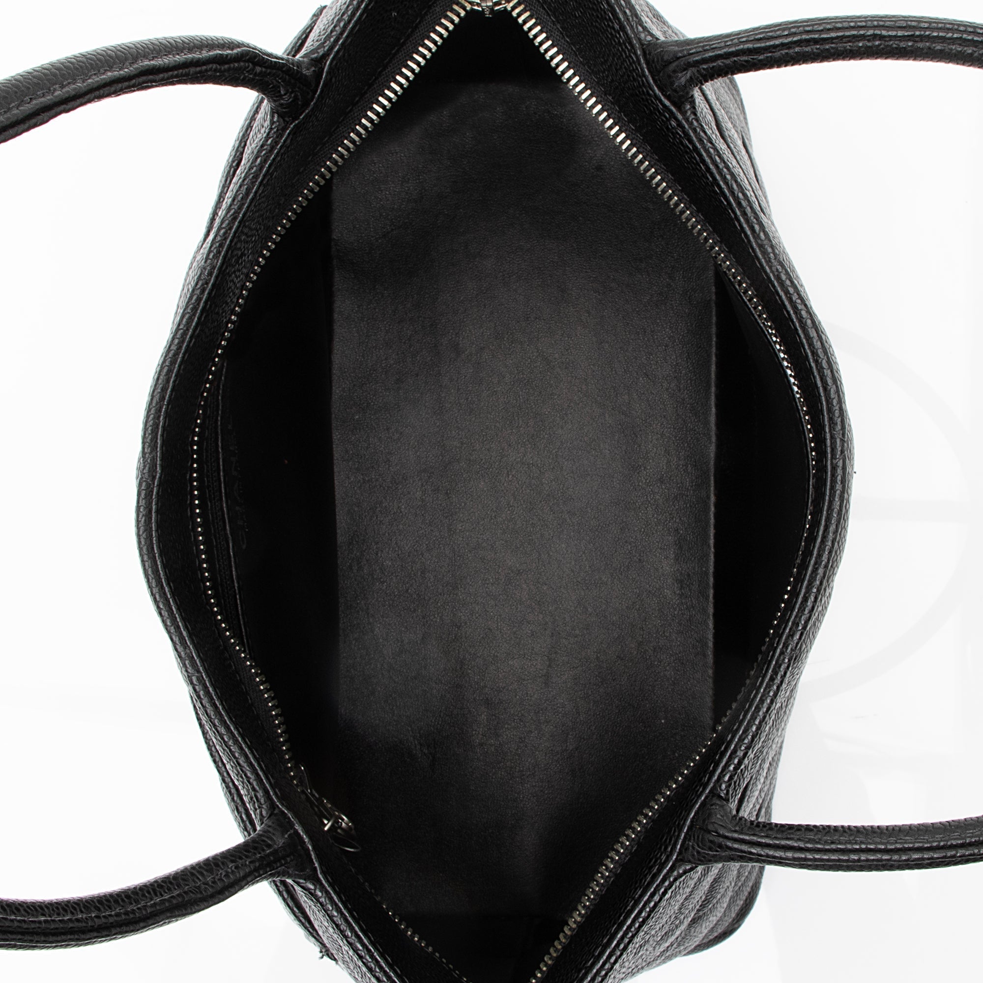 Chanel Caviar Leather Medallion Tote (SHF-23125)