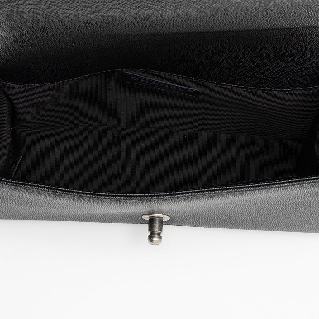 Chanel Caviar Leather Old Medium Boy Bag (SHF-22678)
