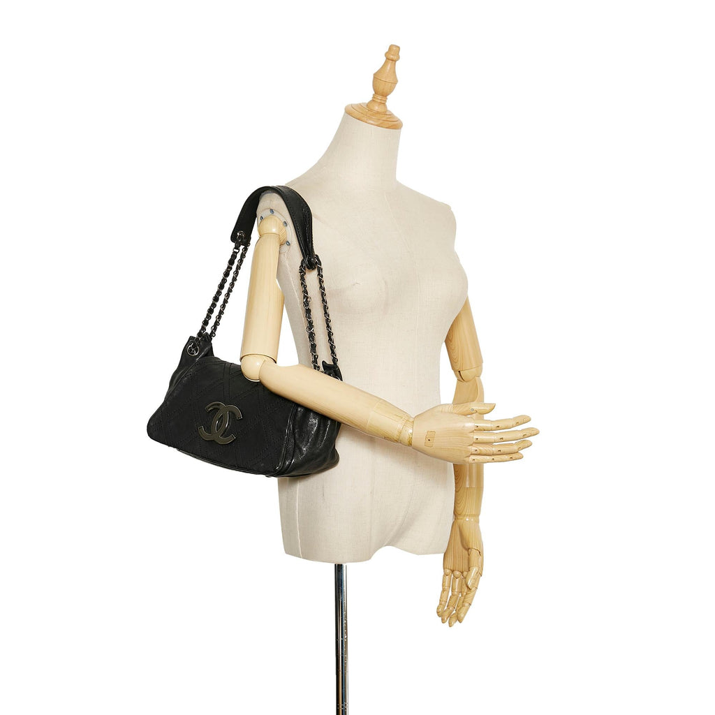 Chanel Diamond Stitch Accordion Flap (SHG-B6Y3QK)