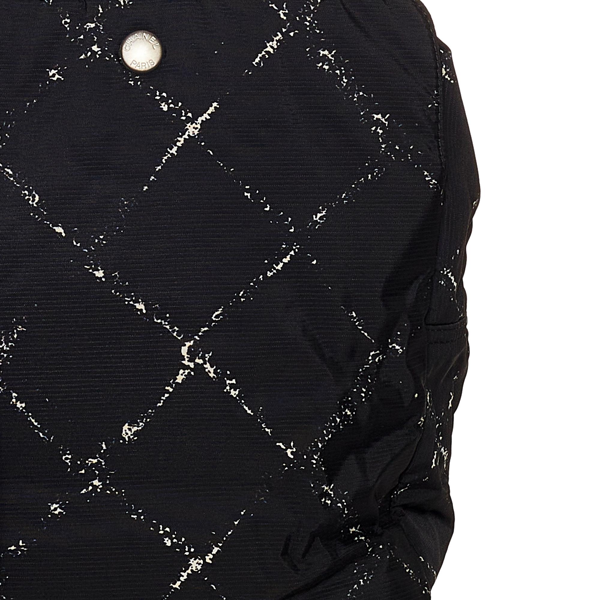 Chanel Old Travel Line Nylon Tote Bag (SHG-27898)