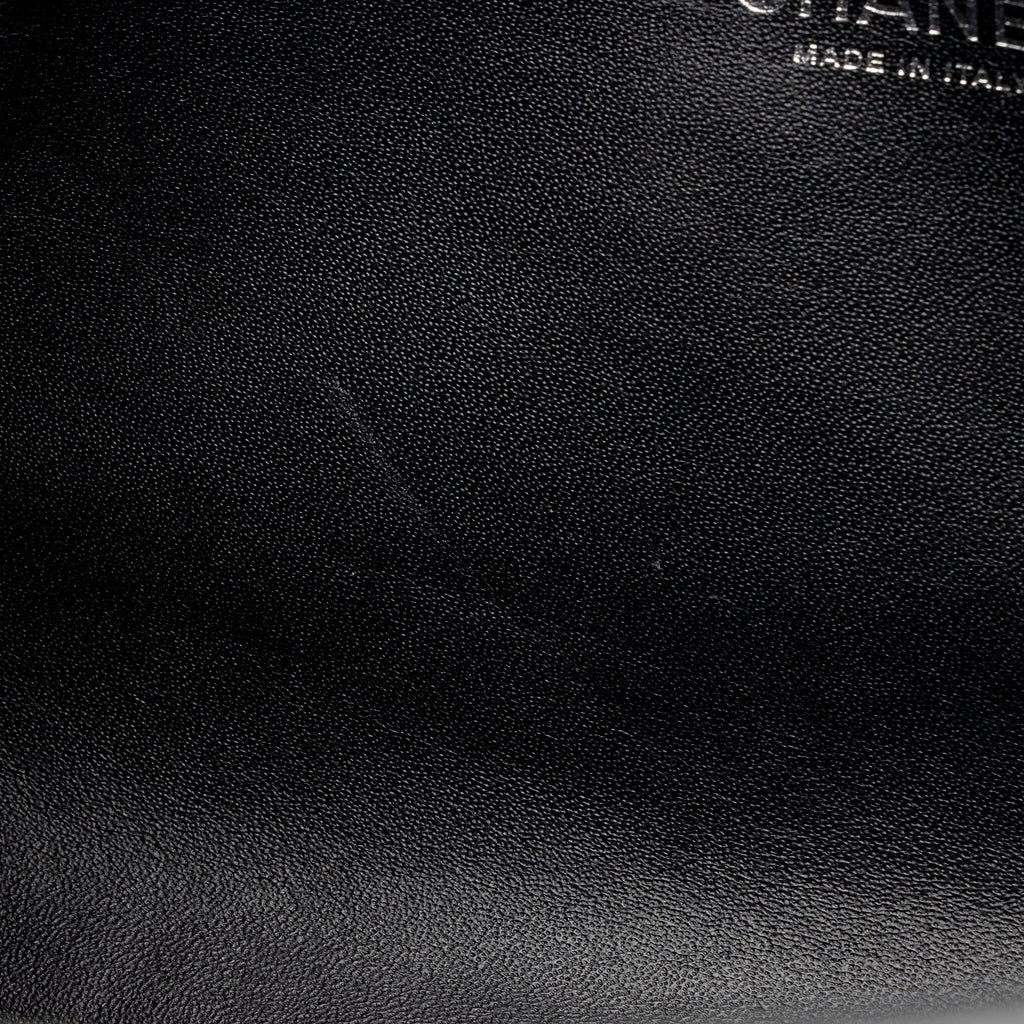 Chanel Patent Leather CC Angle Tote (SHF-a6O8IJ)