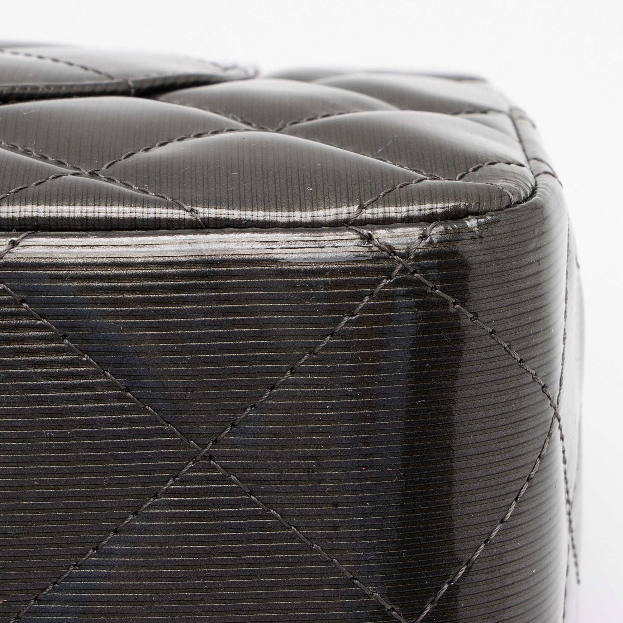 Chanel Patent Leather Stripe Classic Jumbo Double Flap Bag (SHF-xHciHb)