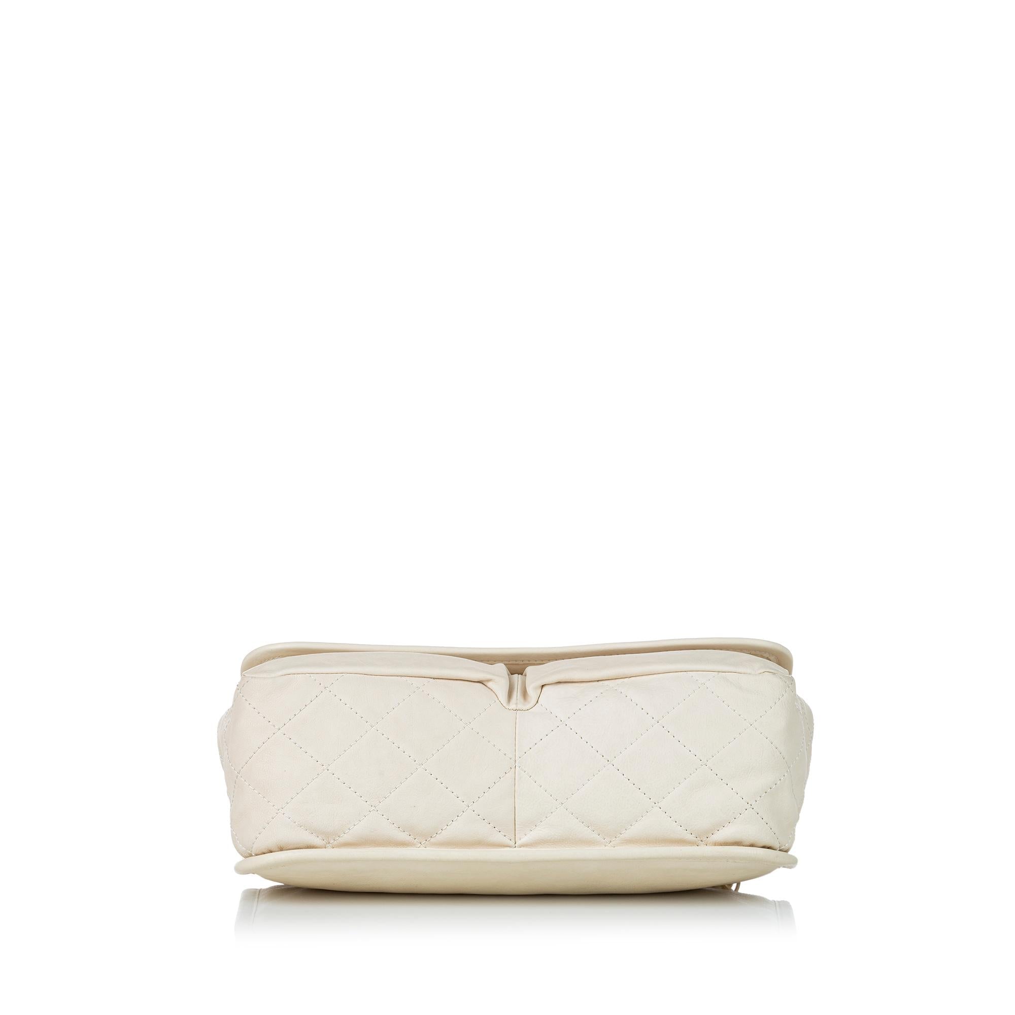 Chanel Timeless Reissue Shoulder Bag (SHG-37922)