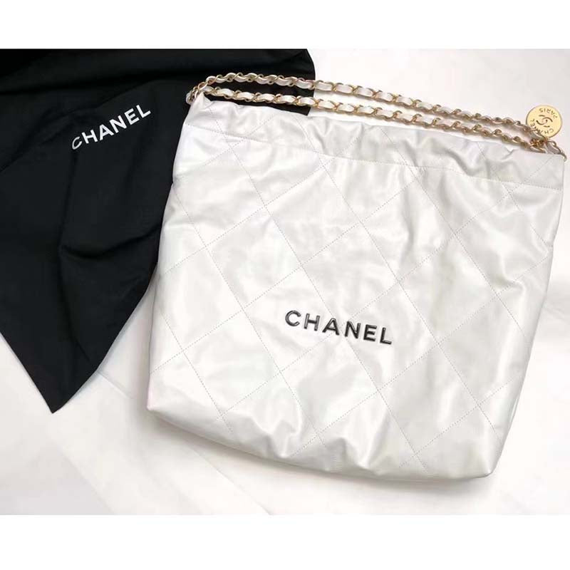Chanel Women 22 Large Handbag Calfskin Gold-Tone Lacquered Metal White