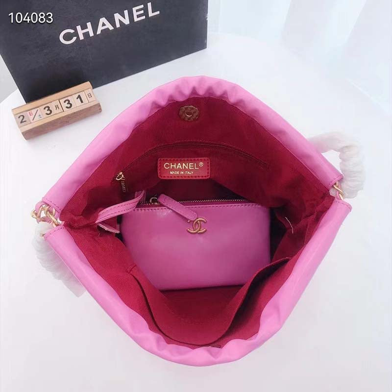 Chanel Women 22 Small Handbag Shiny Calfskin & Gold-Tone Metal Pink