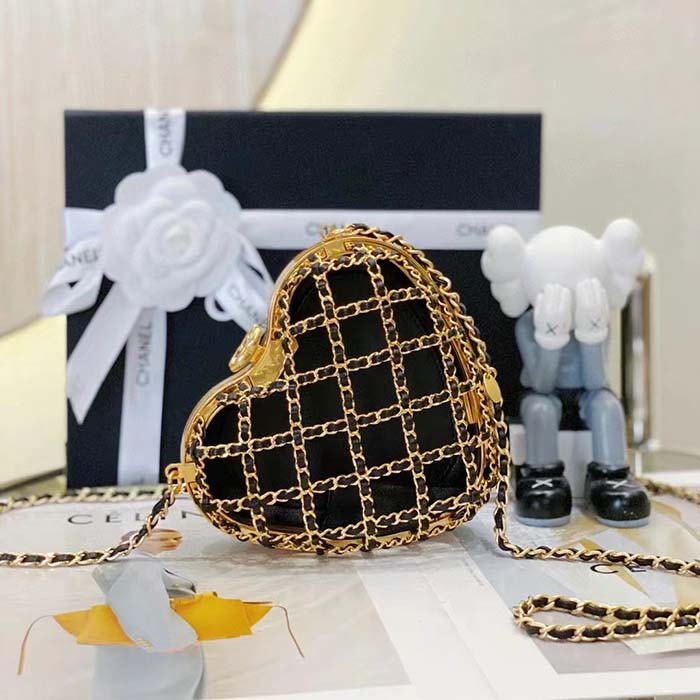 Chanel Women CC Heart Minaudiere Lambskin Gold-Tone Metal Black