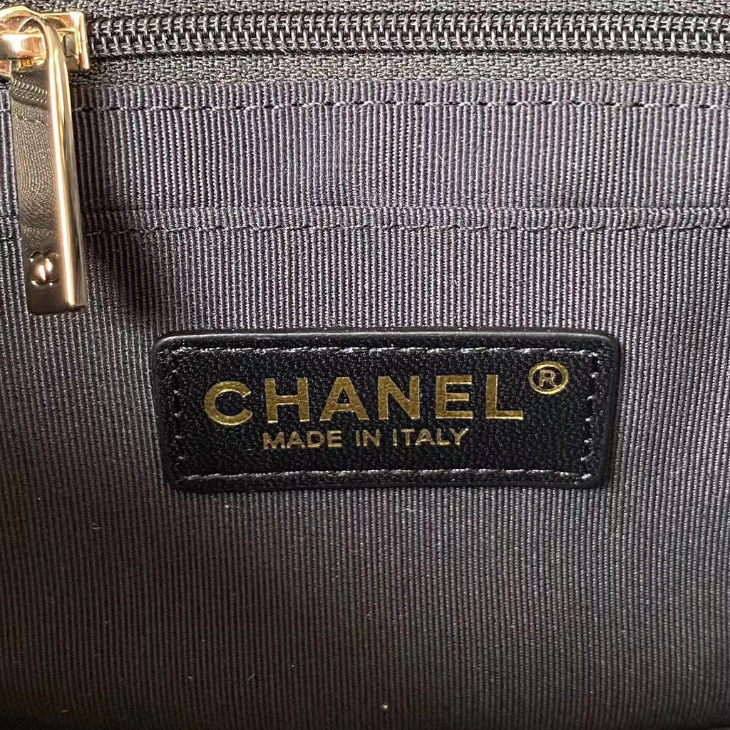 Chanel Women CC Small Flap Bag Grained Calfskin Gold Tone Metal Black