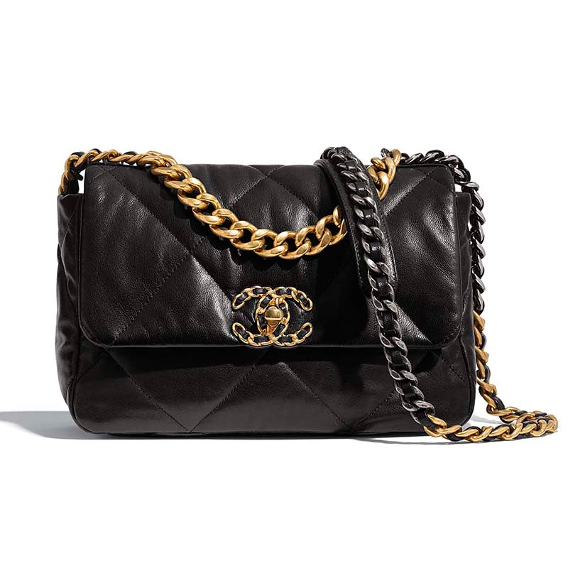 Chanel Women Clutch with Chain in Shiny Lambskin Leather-Black