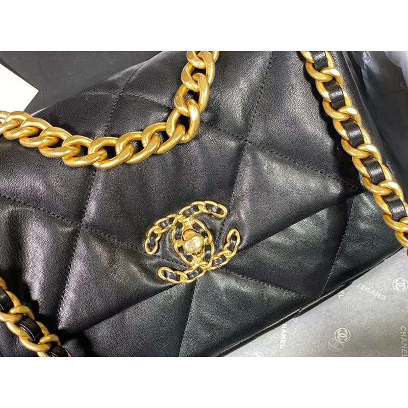 Chanel Women Chanel 19 Flap Bag in Goatskin Leather-Black