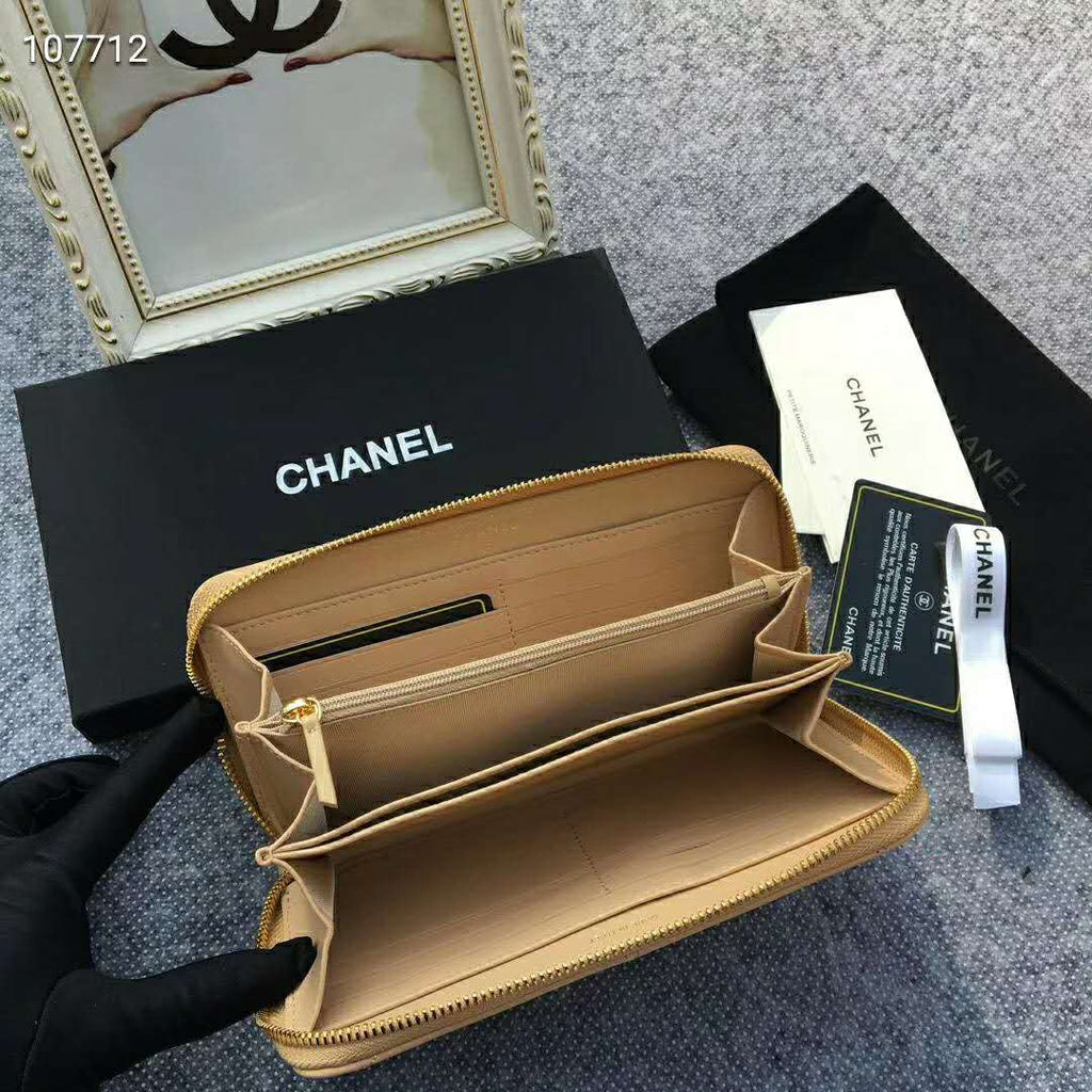 Chanel Women Chanel 19 Long Zipped Wallet Lambskin Leather-Beige                                                                                                                     Lambskin