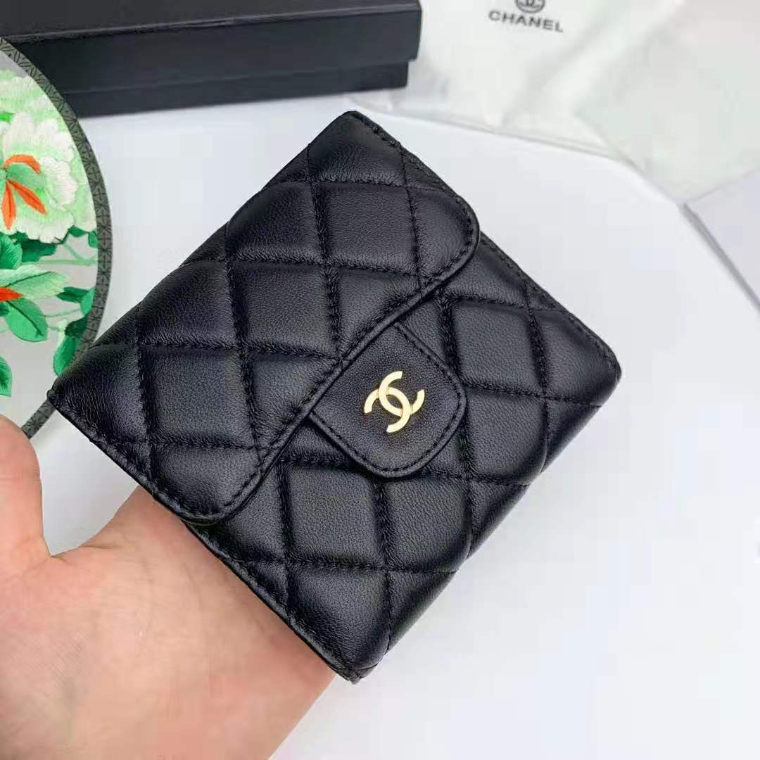 Chanel Women Classic Small Flap Wallet in Lambskin & Gold-Tone Metal-Black