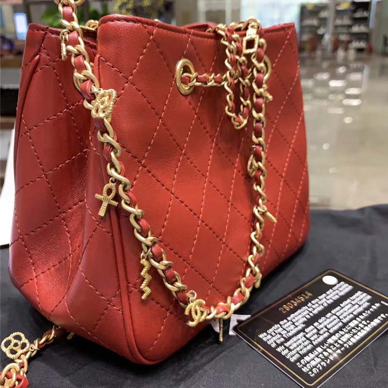 Chanel Women Drawstring Bag in Calfskin Leather-Maroon