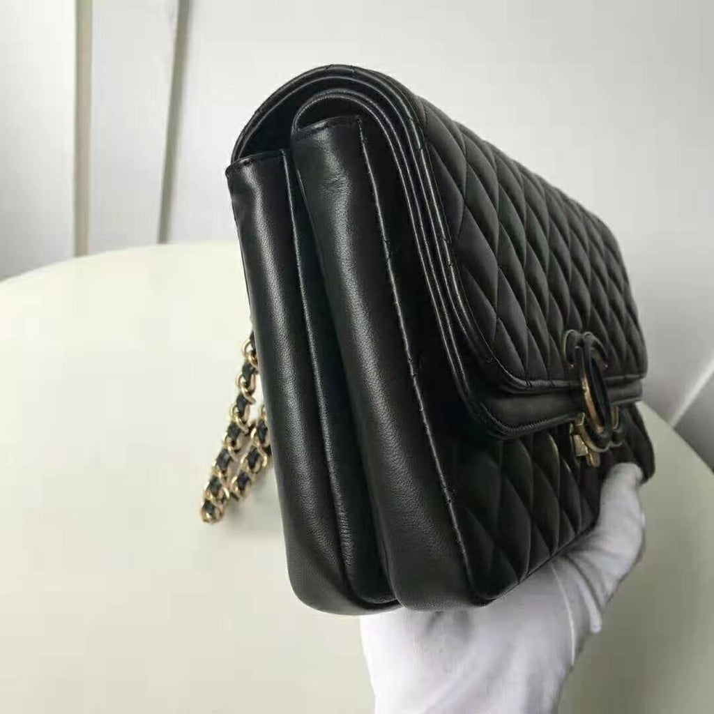Chanel Women Flap Bag in Metallic Lambskin Leather-Black