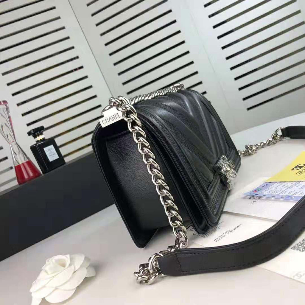 Chanel Women Flap Bag with Top Handle in Calfskin-Black