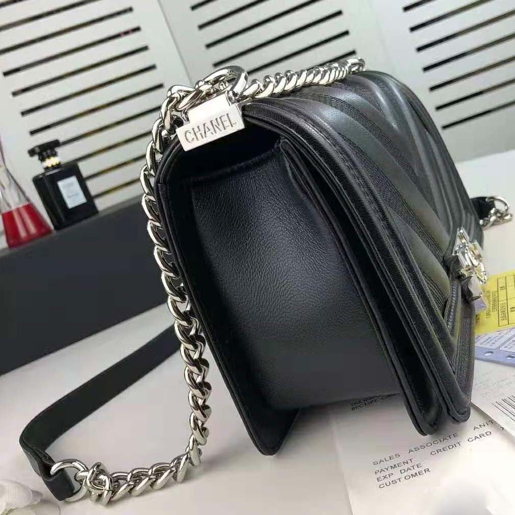 Chanel Women Flap Bag with Top Handle in Calfskin-Black