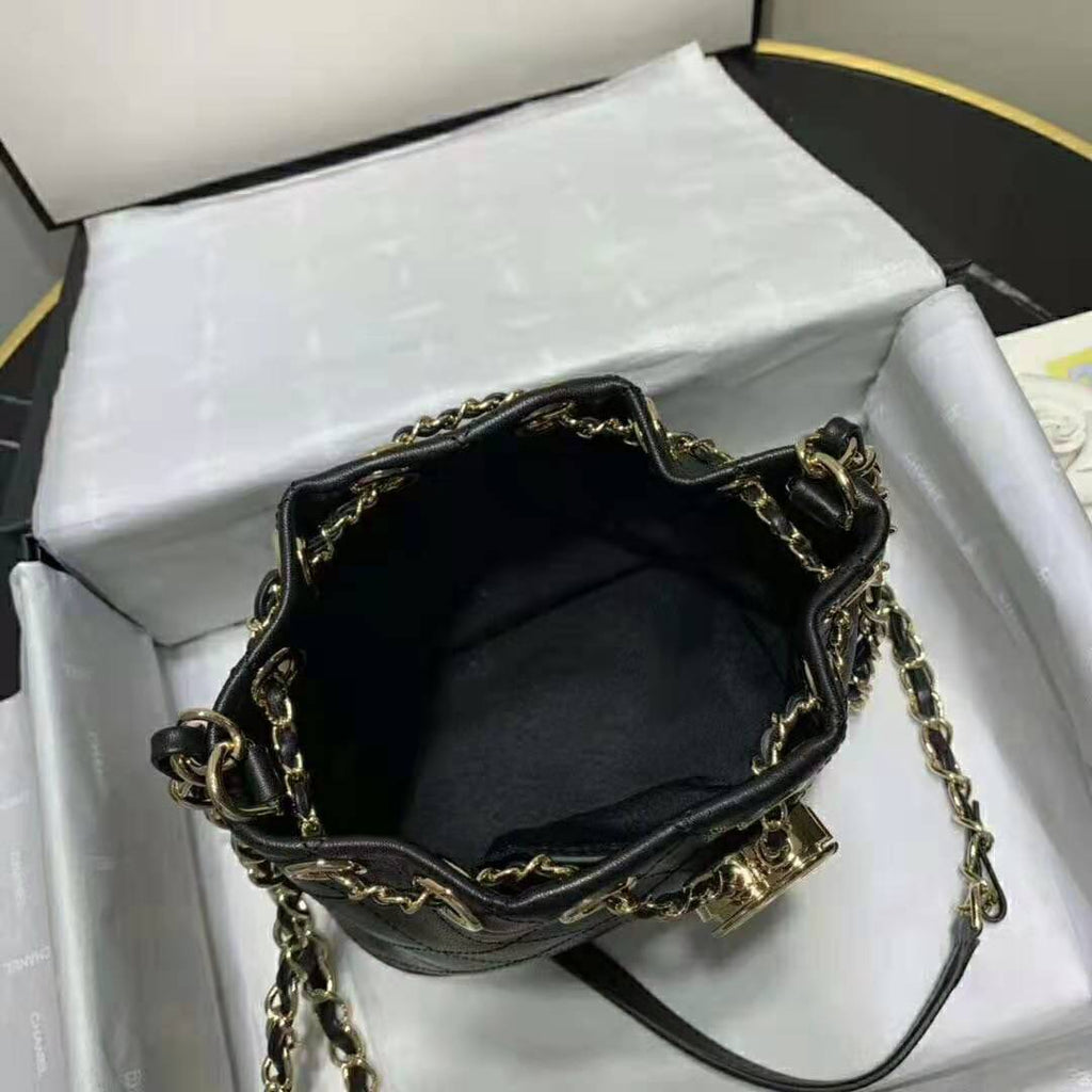 Chanel Women Small Drawstring Bag in Calfskin Leather-Black