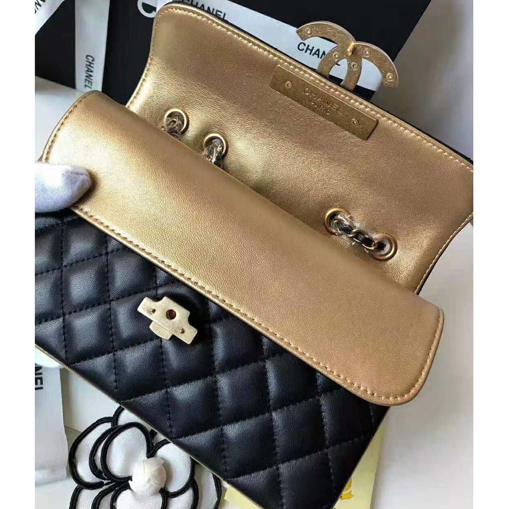 Chanel Women Small Flap Bag in Metallic Lambskin Leather-Black