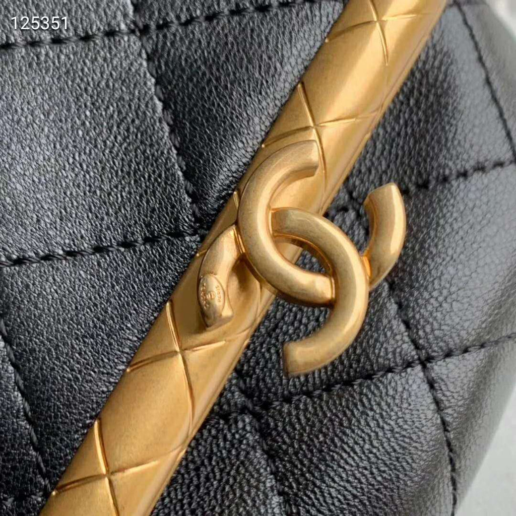 Chanel Women Small Kiss-Lock Bag Lambskin & Gold-Tone Metal